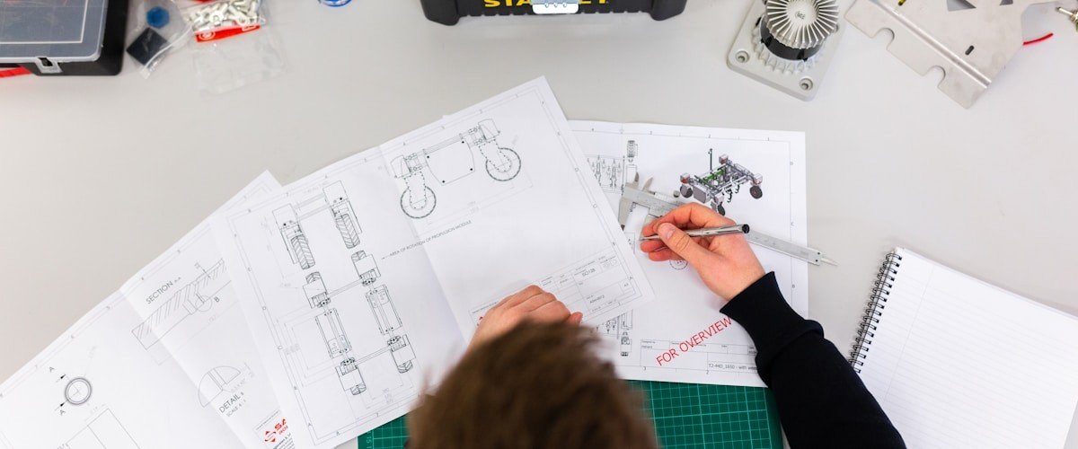 Field maintenance and valve inspection