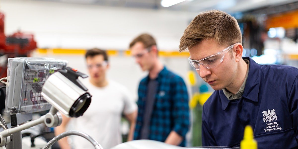 Industrial ball valve repair and maintenance